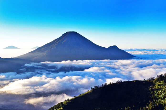 7 Instagram-worthy Destinations in Banjarnegara, Central Java: Bukit Sikunir Dieng