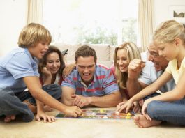 6 Ways to Spend More Time With Your Family 6 Ways to Spend More Time With Your Family: Playing Games