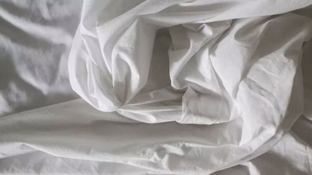6 Points to Avoid for a Clean Bed Dry Sheets at Too High Temperature Setting