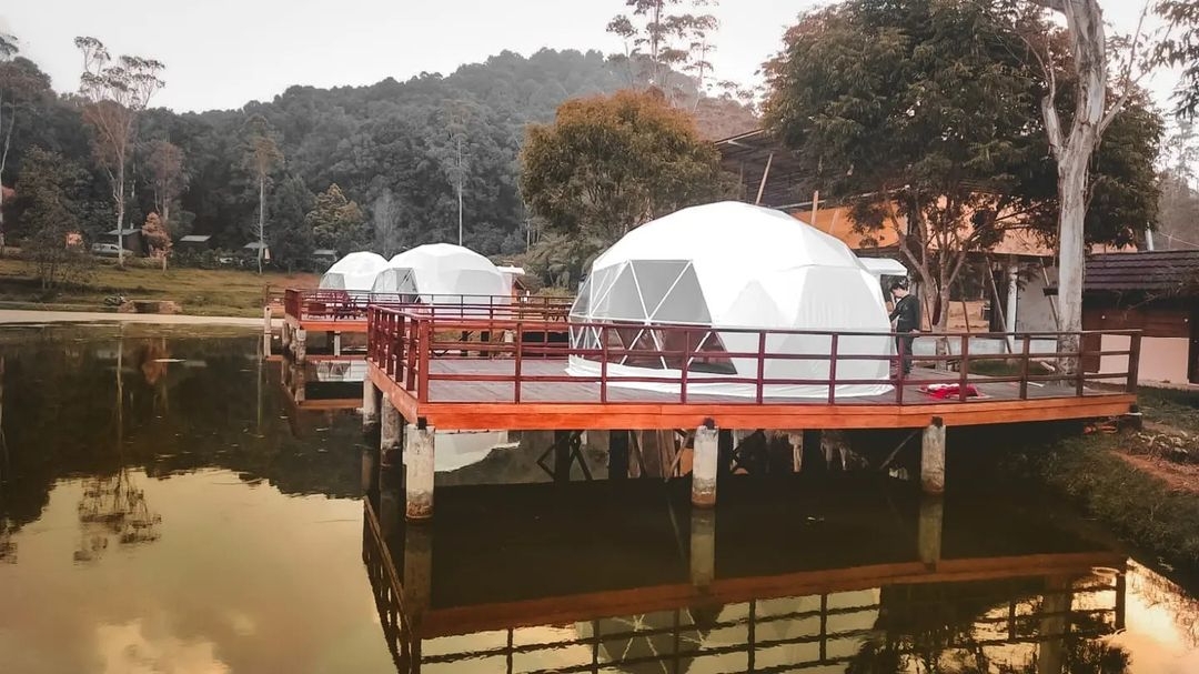 7 Middle-of-Forest Glamping Spots in West Java: Igloo Glamping Ranca Upas