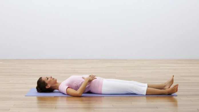 5-Minute Exercises in Bed to Treat Tense Muscles: 360 Belly Breathing with Criss-Cross Hands