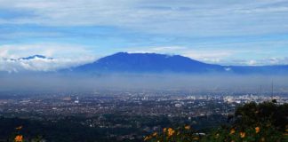 A Day Trip to Tangkuban Perahu from Jakarta