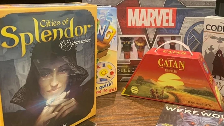 A Blast to the Past! Boardgame Shops in Jakarta!: GROUPLAY