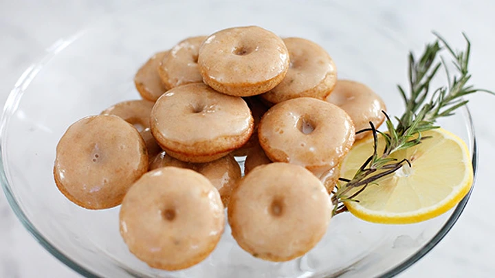 5 Sweet Donut Recipes, but Still Healthy!: Olive Oil Mini-Doughnuts