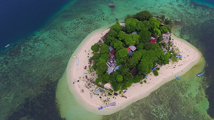 5 Exotic Islands of Indonesia That Are Like Private Islands: Samalona Island