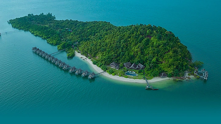 telunas-resorts-private-island