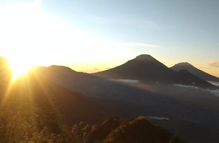 7-things-everyone-needs-to-know-about-gunung-bismo