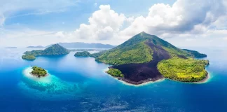 9-hidden-gems-in-banda-islands-active-volcano