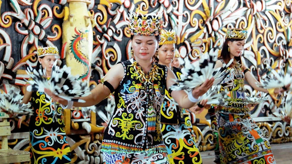 punan-letto-dayak-kenyah