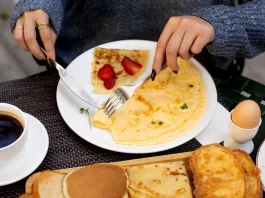 11-Breakfast-Habits-that-Worsen-Health