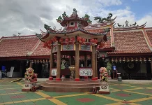 The-Hok-Tek-Bio-temple-Chinese-temple-Glodok-area