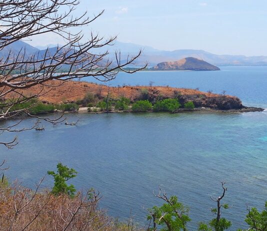 tanjung-kajuwulu-or-bukit-salib-kolisia-olisia-nusa-tenggara-timur