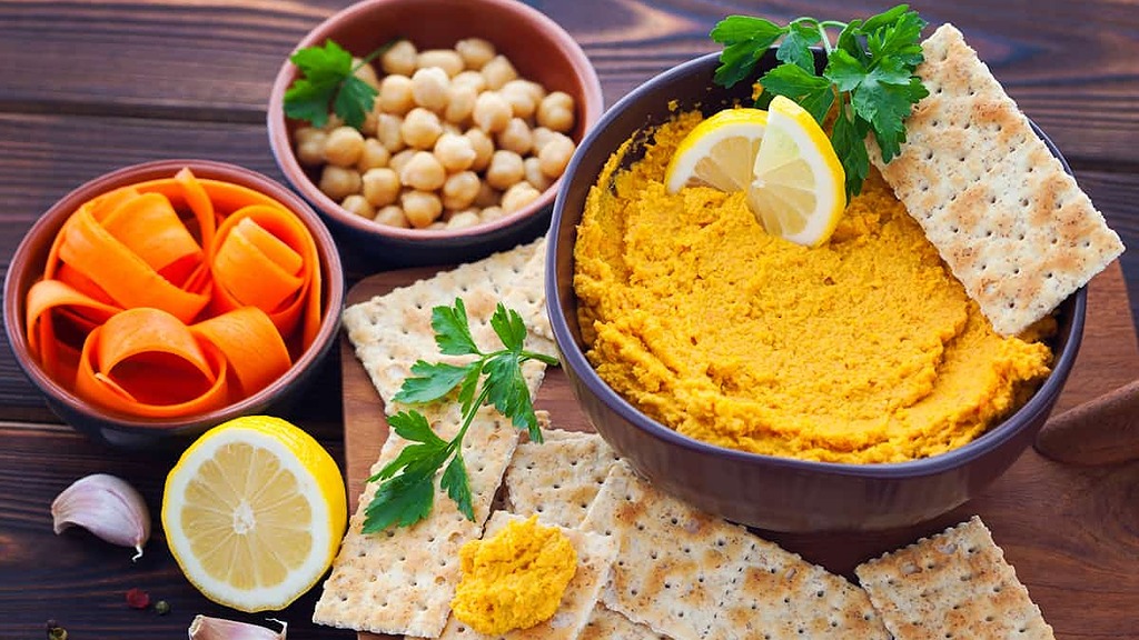 Hummus and Whole Grain Crackers or Veggies for Midnight Cravings