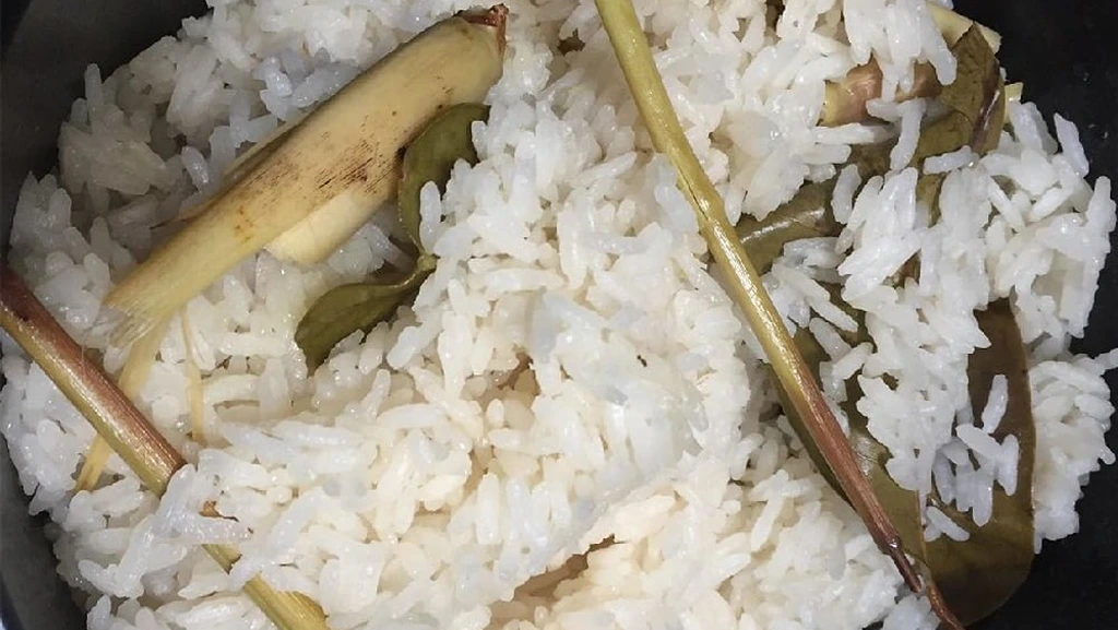 5 Unique Facts about Lesah Rice from Magelang Unique Process of Making Lesah Rice