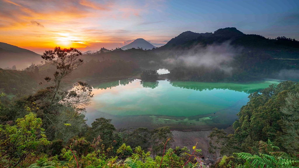 10 Best Wonosobo Vacation Spots to Visit Telaga Warna