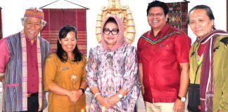 Ceremonial cake cutting by Ibu Rita Tavip Megawati senior government official (centre) seen with festival co-visionaries (LtoR) Saut Poltak Tambunan, Tetti Naibaho, Amol Titus and Thomson H