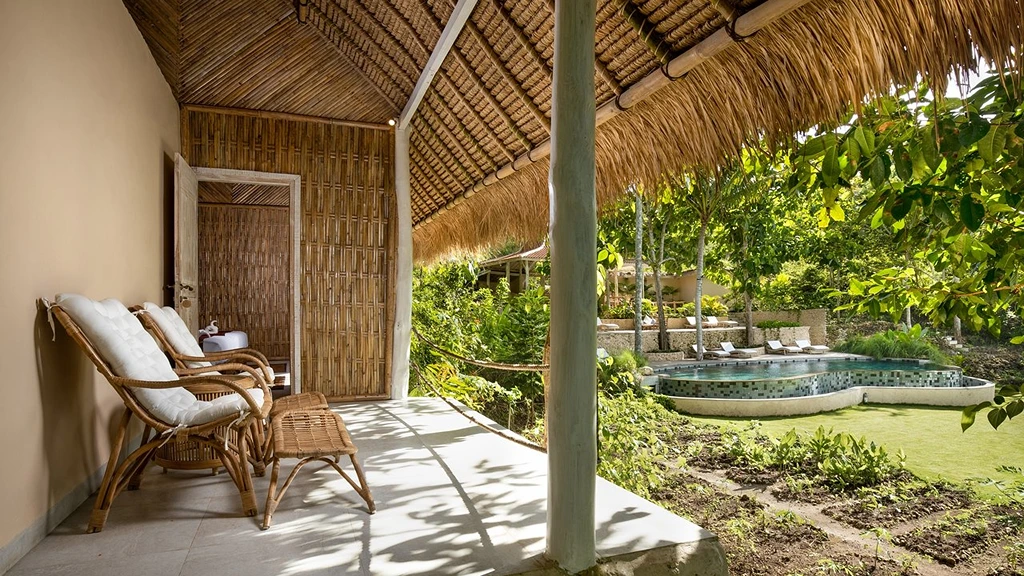 Recommendation Accommodation in Nusa Penida Bali The Mesare Resort