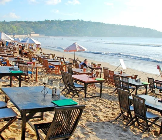 10 Destinations for a Long Weekend in Bali Jimbaran Beach