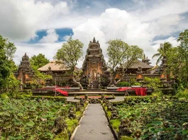 10 Destinations for a Long Weekend in Bali Taman Saraswati Temple