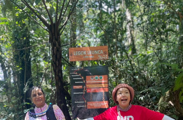 Trekking Gunung Gede via Putri