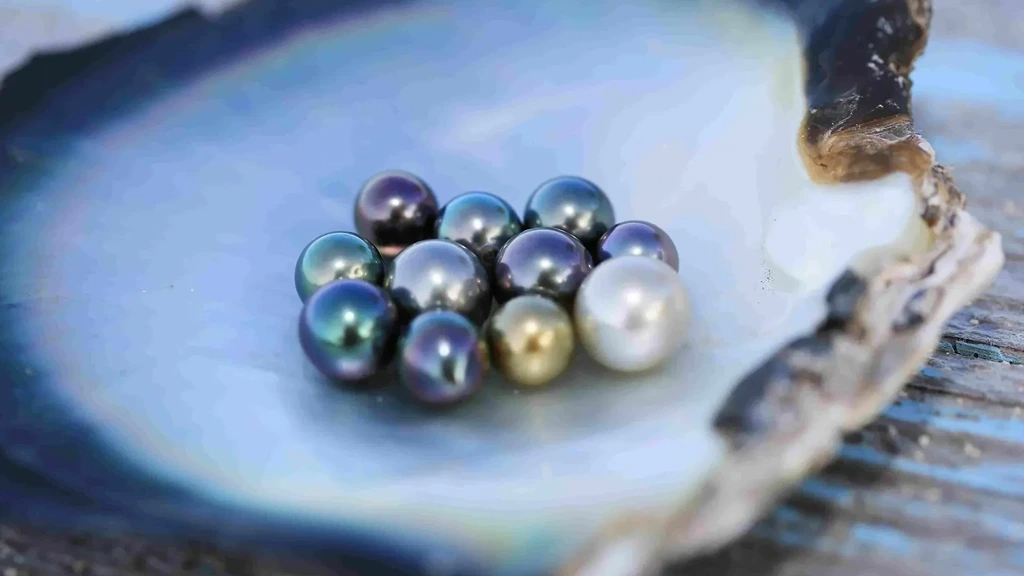 Tahitian Pearls (Black Pearls)