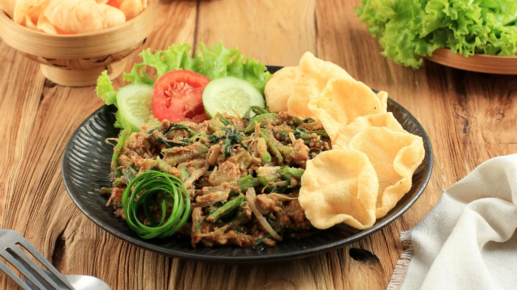 Lotek — Sweet, Spicy, and Savory Harmony