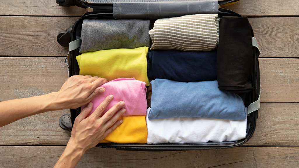 How to Keep Your Suitcase Neat and Light