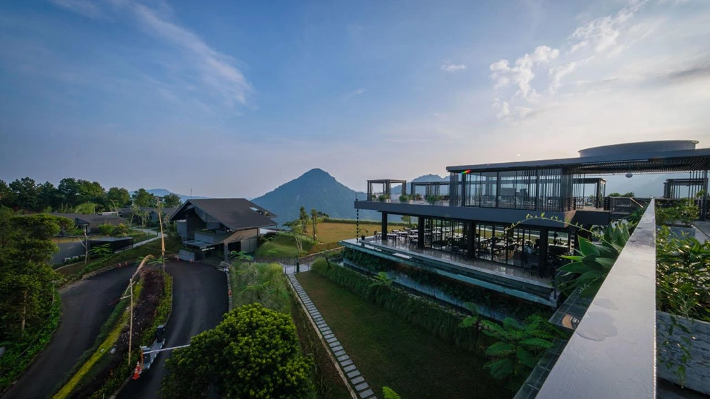 The Upper Clift Resort & Cafe