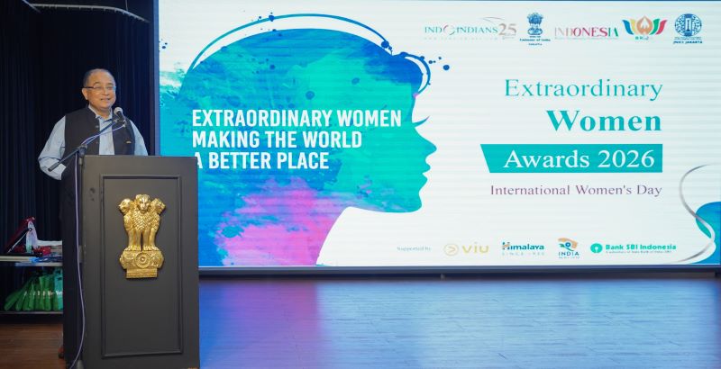 EXTRAORDINARY WOMEN AWARD - Sandeep Chakravorty